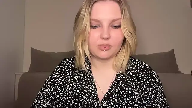 Ophelia Ritz online show from 03-23-26, 12:44