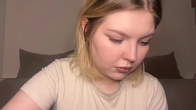 Ophelia Ritz online show from 03-07-26, 09:53