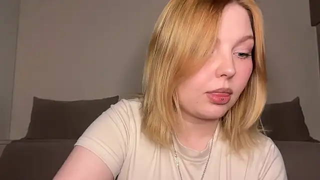 Snapshot of Ophelia_Ritz chatting on 05-23-26, 08:52 Ophelia Ritz online show from 05-23-26, 08:52