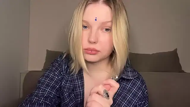 Ophelia Ritz online show from 04-10-26, 09:44