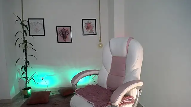 adhara 11 online show from 03-24-26, 10:32