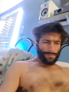 Snapshot of TrndSettr chatting on 02-15-26, 06:07 TrndSettr online show from 02-15-26, 06:07