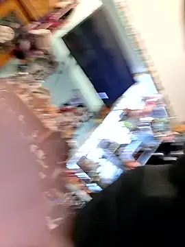 Snapshot of TrndSettr chatting on 02-07-26, 12:35 TrndSettr online show from 02-07-26, 12:35