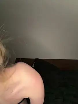 Zoey  08 online show from 03-02-26, 09:00