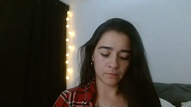 Snapshot of sensualstryp chatting on 06-17-26, 02:33 sensualstryp online show from 06-17-26, 02:33