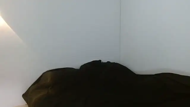 Snapshot of sensualstryp chatting on 05-26-26, 04:32 sensualstryp online show from 05-26-26, 04:32