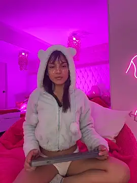 Snapshot of Kitty_madness chatting on 02-16-26, 10:51 Kitty madness online show from 02-16-26, 10:51