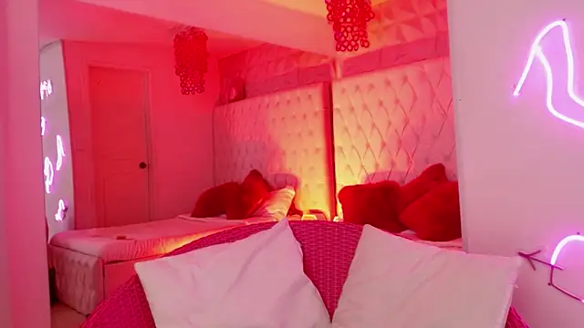 Kitty madness online show from 04-06-26, 08:43