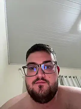 Snapshot of Jmlbsuchi chatting on 02-14-26, 06:13 Jmlbsuchi online show from 02-14-26, 06:13