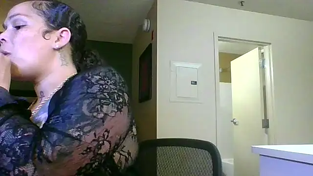 harleycakess online show from 04-13-26, 09:46