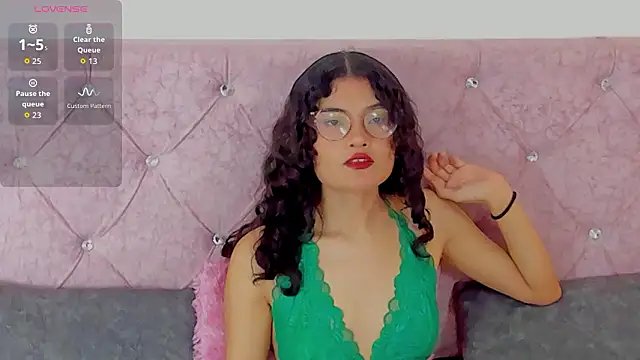 MirandaLawrens  online show from 02-09-26, 10:30