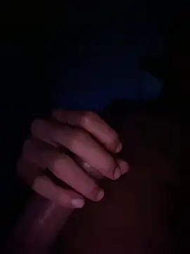 Snapshot of Adan21_cm chatting on 02-18-26, 03:52 Adan21 cm online show from 02-18-26, 03:52