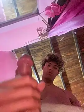 Snapshot of Adan21_cm chatting on 02-04-26, 06:41 Adan21 cm online show from 02-04-26, 06:41