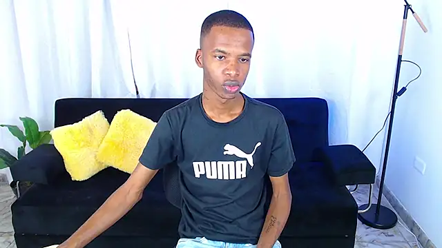 Snapshot of gusy_18 chatting on 02-02-26, 08:19 gusy 18 online show from 02-02-26, 08:19