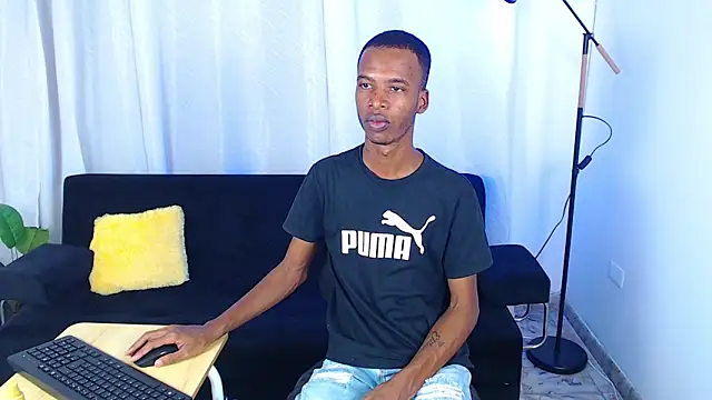 Snapshot of gusy_18 chatting on 02-19-26, 08:28 gusy 18 online show from 02-19-26, 08:28