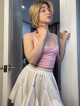 Snapshot of Nani_Funny chatting on 02-01-26, 01:15 Nani Funny online show from 02-01-26, 01:15