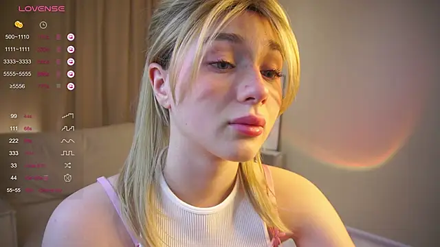 Snapshot of Nani_Funny chatting on 02-21-26, 12:23 Nani Funny online show from 02-21-26, 12:23