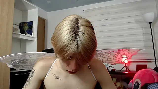 Snapshot of duvisex19 chatting on 05-20-26, 12:40 duvisex19 online show from 05-20-26, 12:40