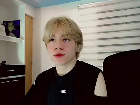 duvisex19 online show from 04-24-26, 03:30