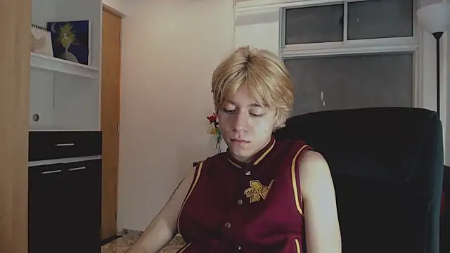 Snapshot of duvisex19 chatting on 05-06-26, 03:32 duvisex19 online show from 05-06-26, 03:32