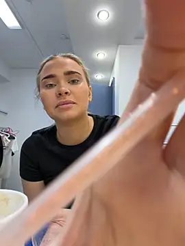 MonicaWestt online show from 04-07-26, 06:48