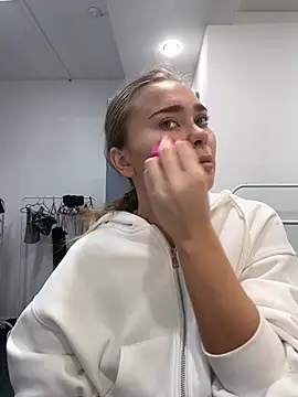 MonicaWestt online show from 03-31-26, 06:15