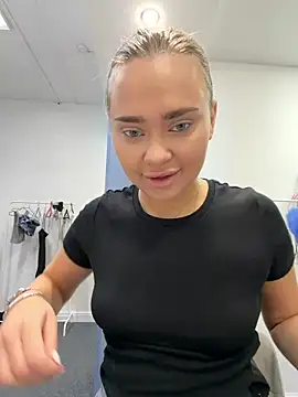 MonicaWestt online show from 04-04-26, 10:22