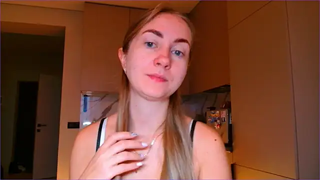 BluueSilk online show from 11-26-25, 06:24