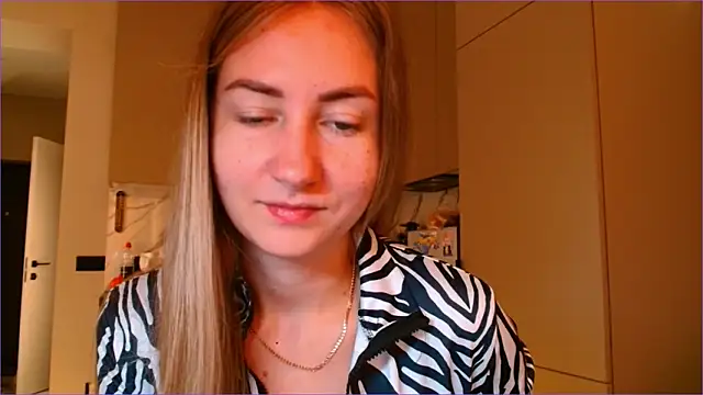 BluueSilk online show from 11-07-25, 06:18