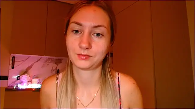 BluueSilk online show from 12-16-25, 06:28