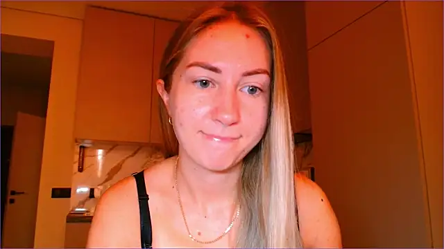 BluueSilk online show from 11-19-25, 06:02