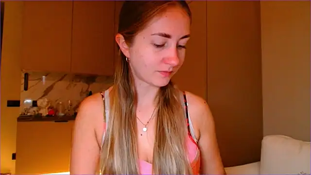 BluueSilk online show from 11-28-25, 06:13