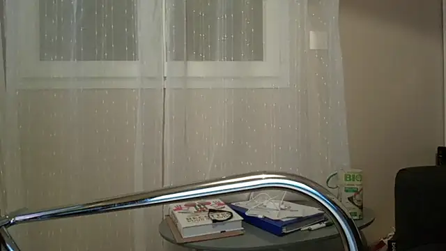 doudou310 online show from 04-10-26, 03:46