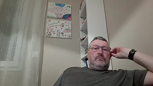 doudou310 online show from 03-08-26, 02:48