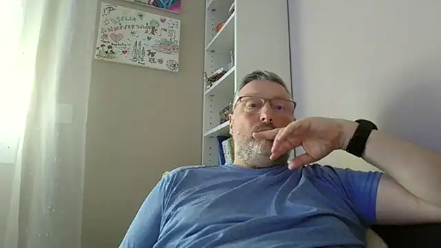 doudou310 online show from 03-27-26, 10:49