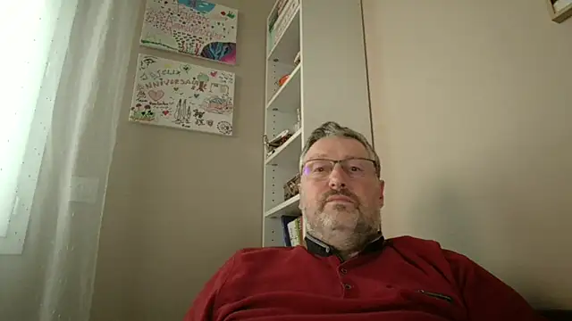 Snapshot of doudou310 chatting on 02-22-26, 04:19 doudou310 online show from 02-22-26, 04:19