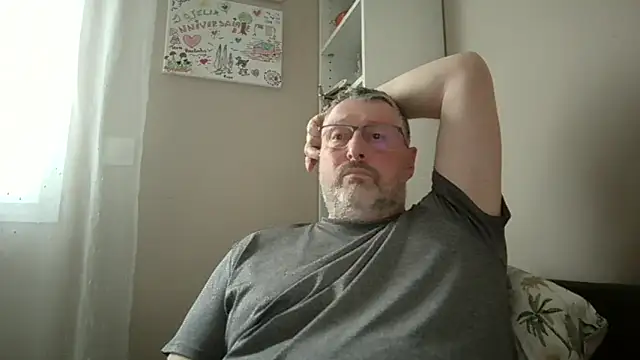 doudou310 online show from 03-07-26, 04:56