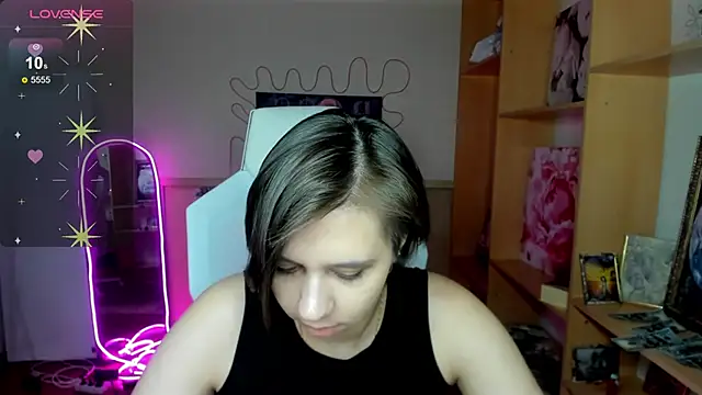 Snapshot of Scarlet_Sirenn chatting on 02-01-26, 07:17 Scarlet Sirenn online show from 02-01-26, 07:17