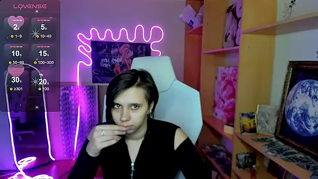 Snapshot of Scarlet_Sirenn chatting on 02-09-26, 07:28 Scarlet Sirenn online show from 02-09-26, 07:28