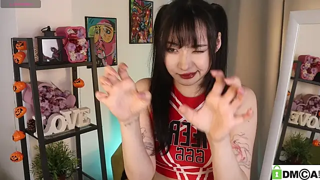 Noiry Vuvez online show from 04-09-26, 08:15