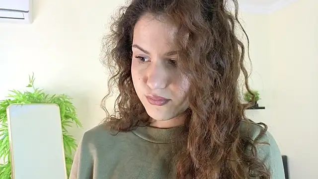 Lili Torin online show from 02-13-26, 01:33