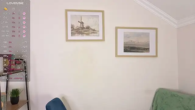 Lili Torin online show from 04-02-26, 08:37