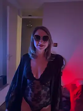 hottogetherNL online show from 02-24-26, 10:32