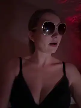 hottogetherNL online show from 02-19-26, 08:50