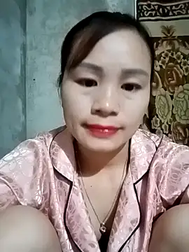 Snapshot of l_kiss chatting on 02-05-26, 01:40 l kiss online show from 02-05-26, 01:40