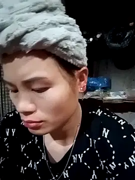 Snapshot of l_kiss chatting on 02-24-26, 12:39 l kiss online show from 02-24-26, 12:39