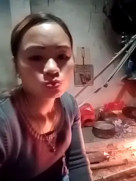 Snapshot of l_kiss chatting on 02-10-26, 09:41 l kiss online show from 02-10-26, 09:41