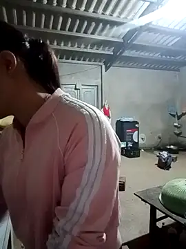 Snapshot of l_kiss chatting on 03-03-26, 12:01 l kiss online show from 03-03-26, 12:01