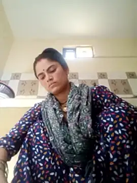 Snapshot of Miya_jaan chatting on 05-20-26, 02:08 Miya jaan online show from 05-20-26, 02:08