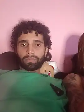 Snapshot of casal_atrevido chatting on 06-02-26, 01:33 casal atrevido online show from 06-02-26, 01:33